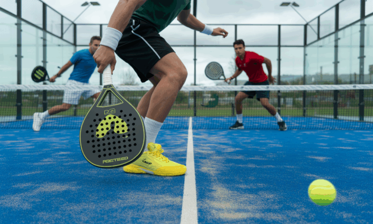découvrez le sport qui partage des similitudes avec le tennis et explorez ses règles, techniques et bienfaits. apprenez tout sur cette activité passionnante qui attire de nombreux amateurs de raquettes.
